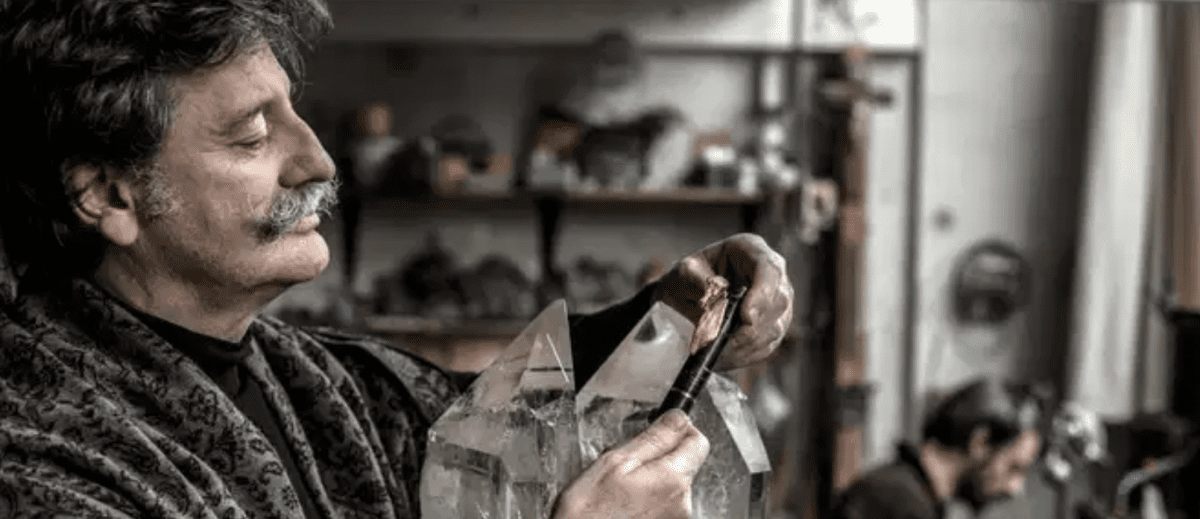 Hervé Obligi : L’Art Lapidaire et la Marqueterie de Pierre