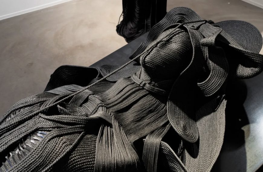 Jeanne Vicérial : La Mode sur-mesure comme Art, Science et Innovation