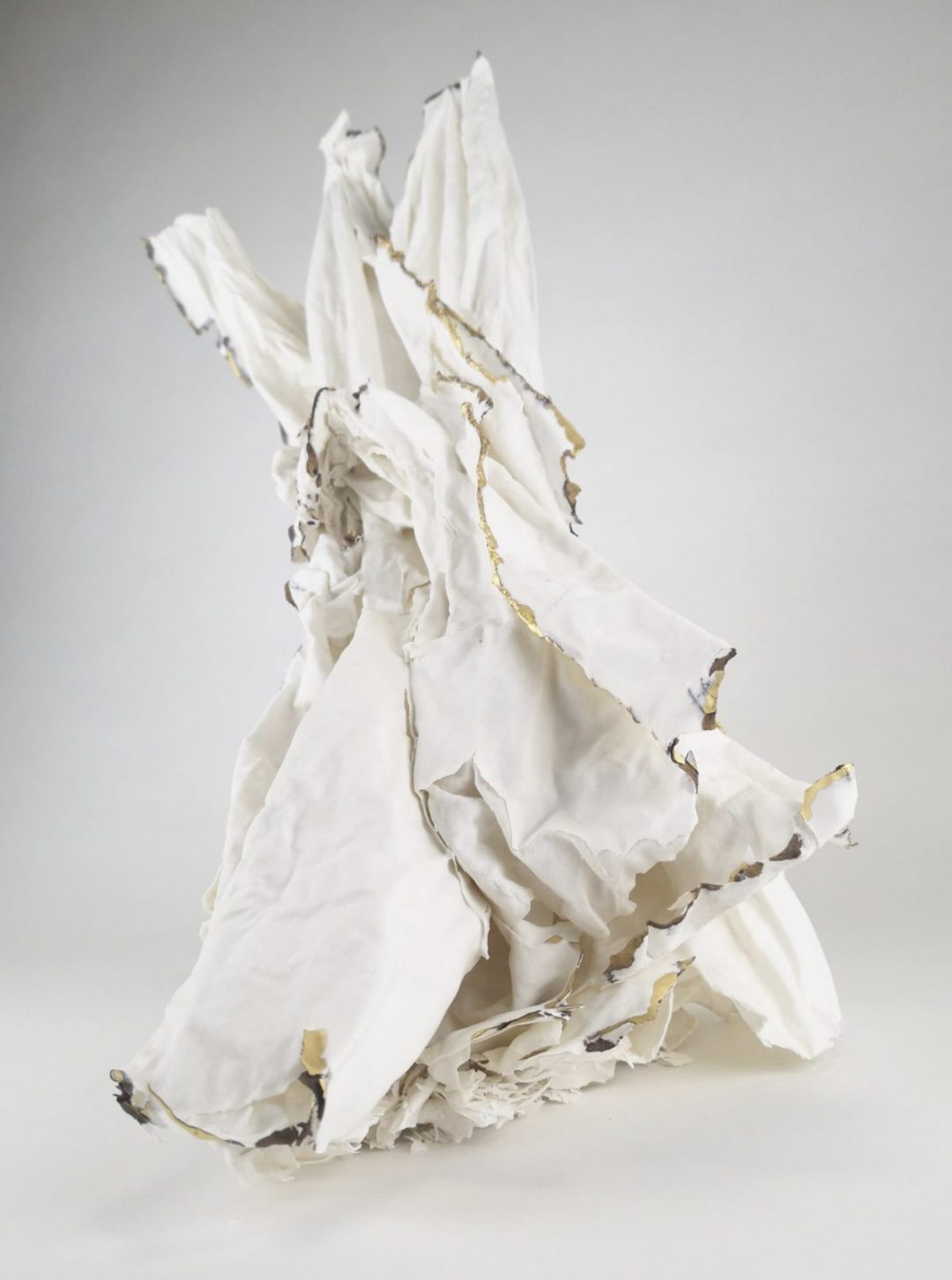 Sculpture en porcelaine de Limoges, artiste contemporain, Dora Stanczel